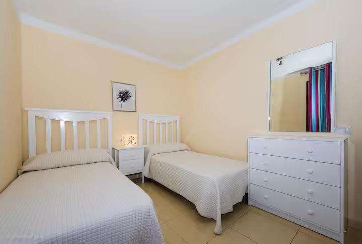 Apartment In Playa De Las Americas 1 חדר תמונה